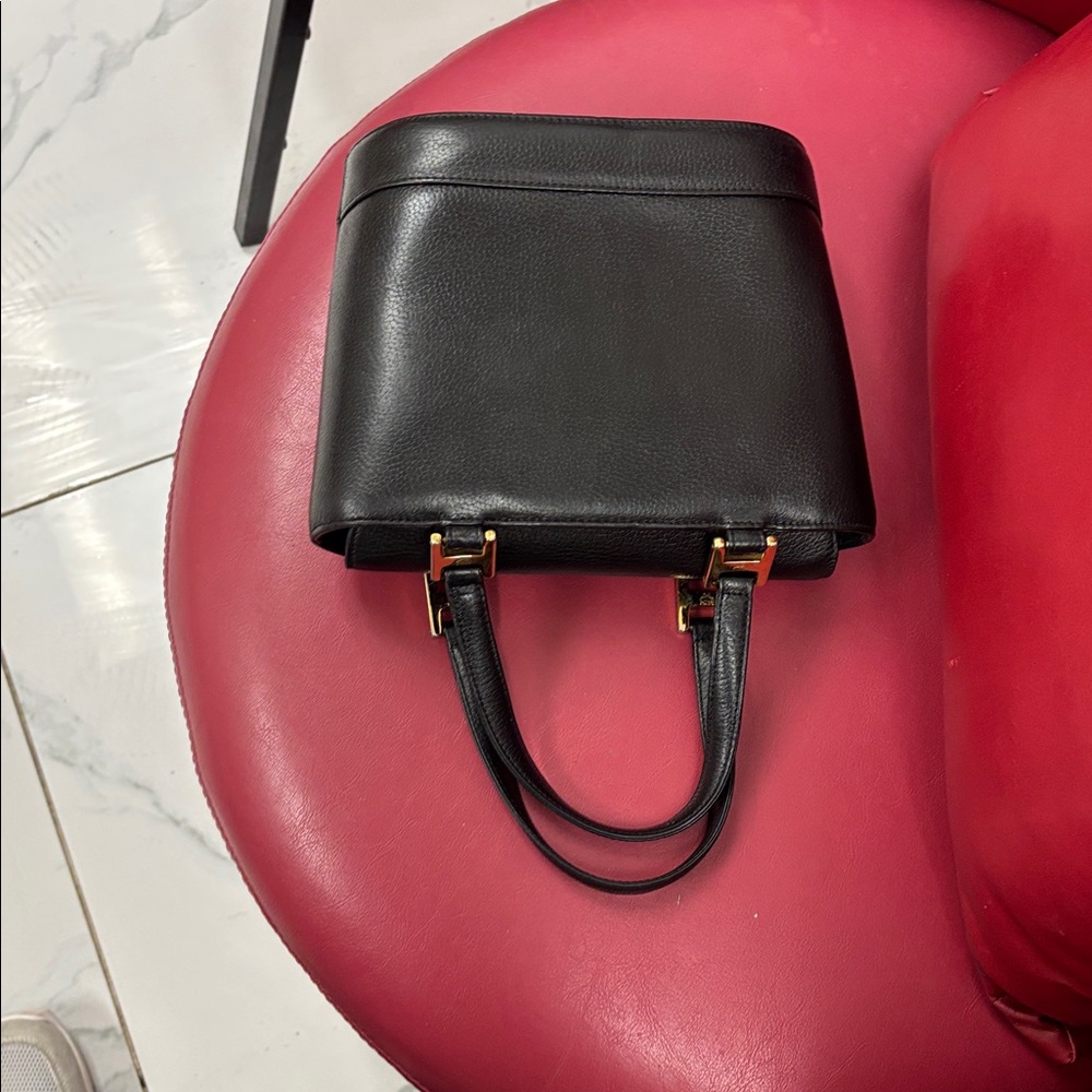 MCM Black Tote with Gold Detailing -Pristine Condition - Picture 14 of 16
